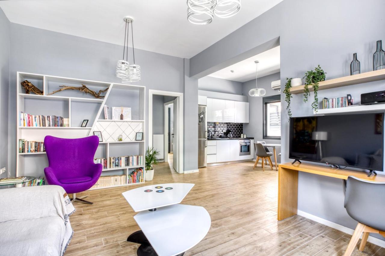 אתונה Spacious Flat With Courtyard And Private Parking! מראה חיצוני תמונה