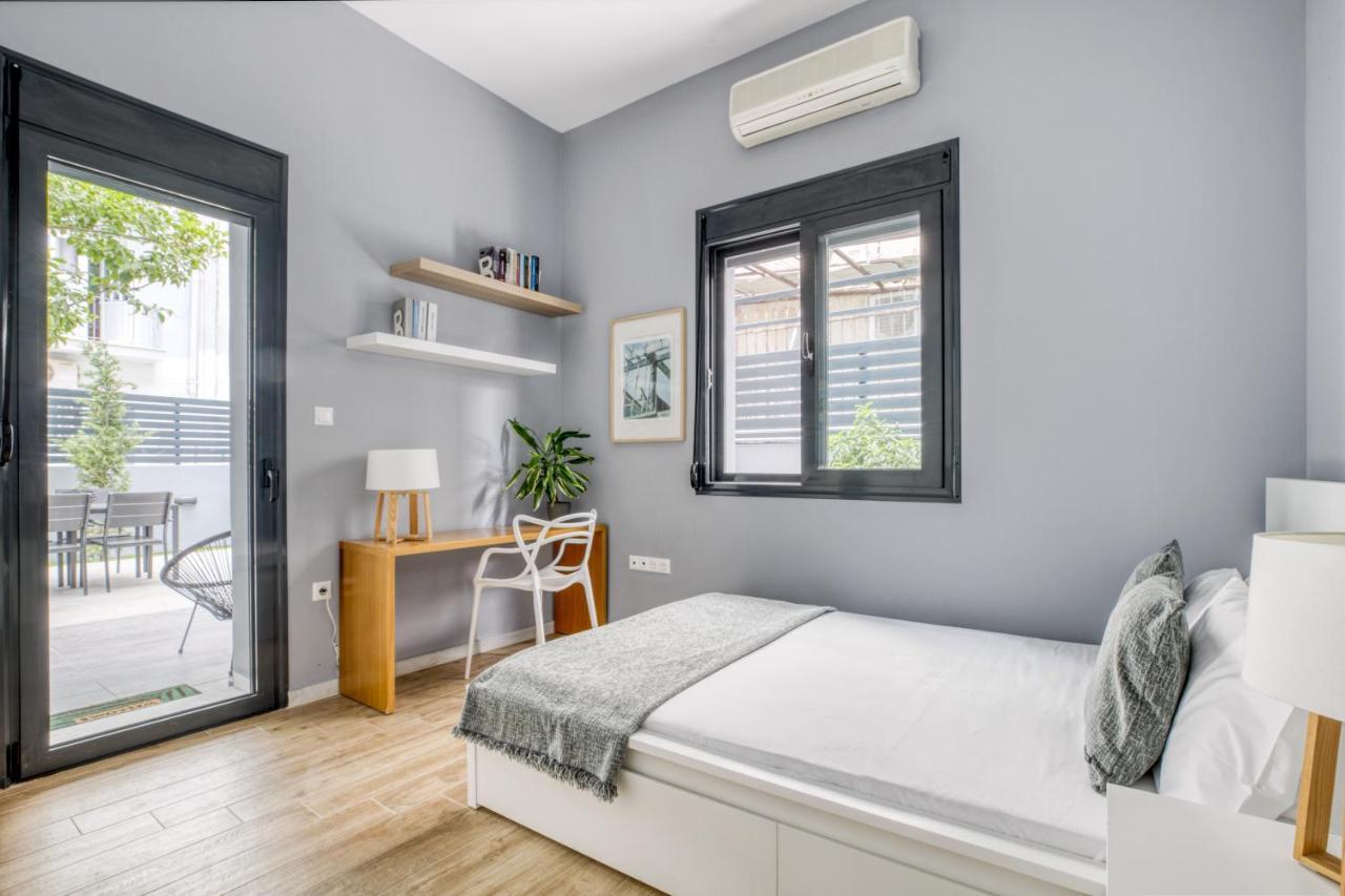 אתונה Spacious Flat With Courtyard And Private Parking! מראה חיצוני תמונה