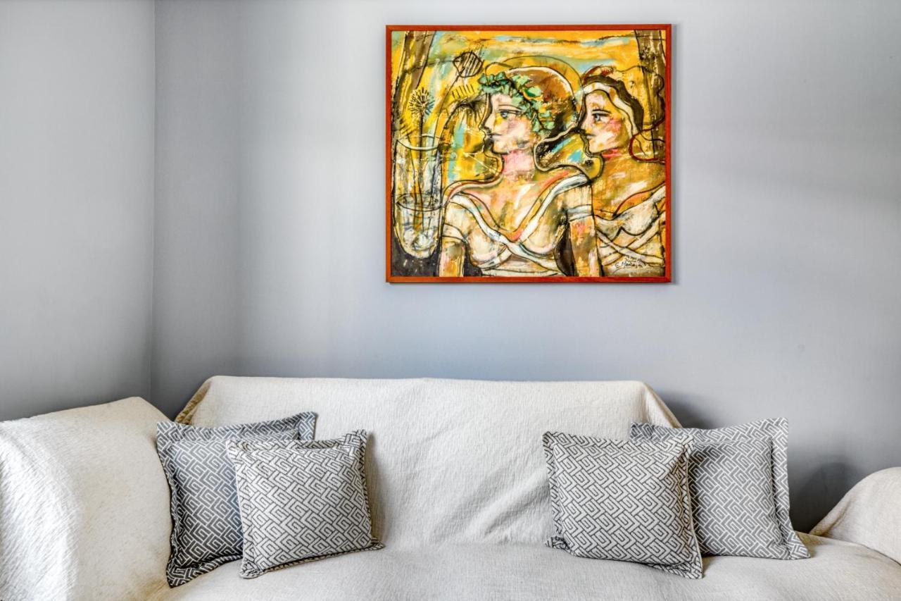 אתונה Spacious Flat With Courtyard And Private Parking! מראה חיצוני תמונה